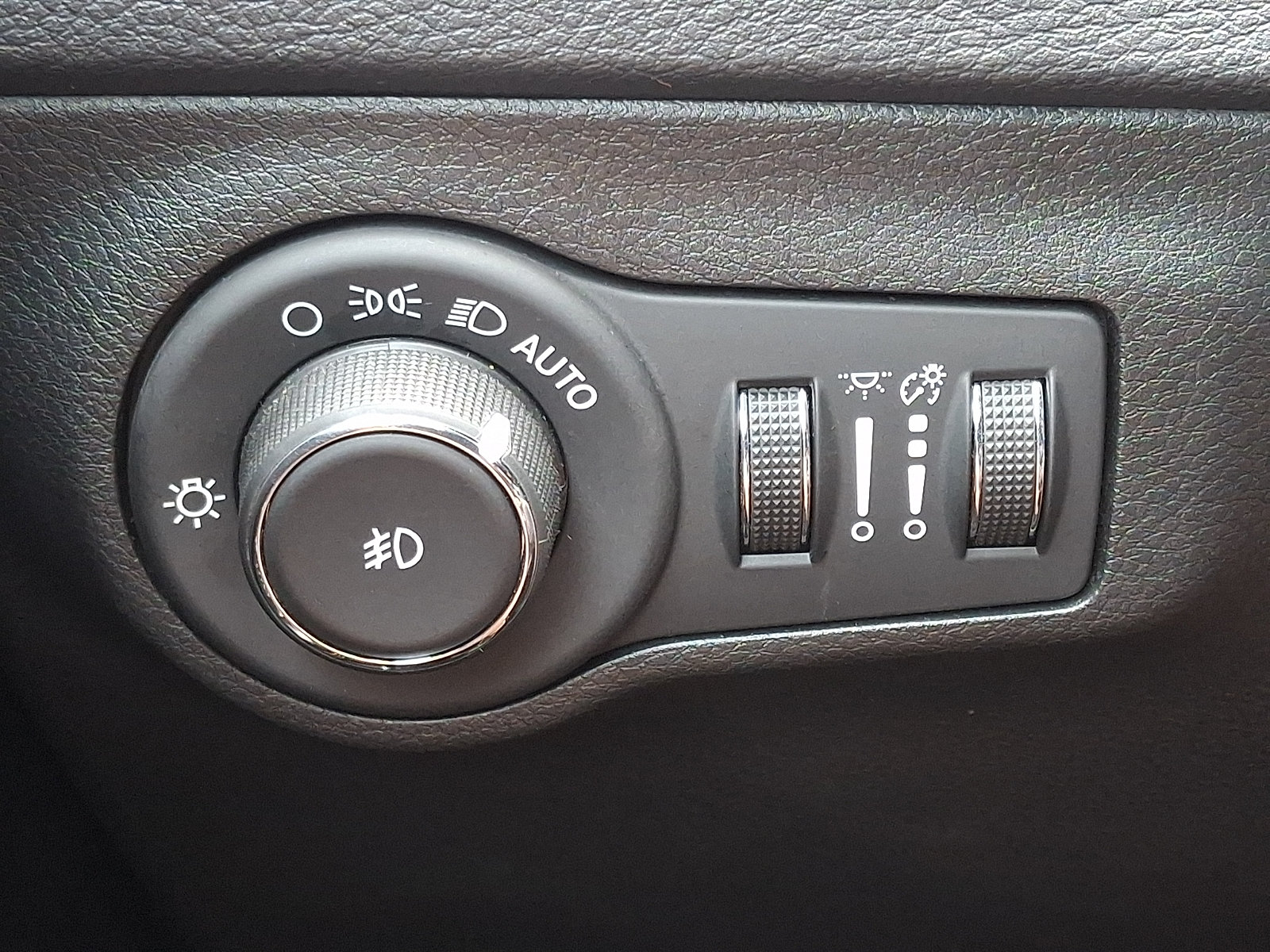 Used 2019 Jeep Compass Limited AWD/4WD image 27