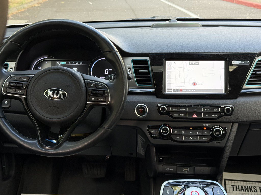 Used 2019 Kia Niro EX Premium w/ Cold Weather Package 1.0 FWD image 28