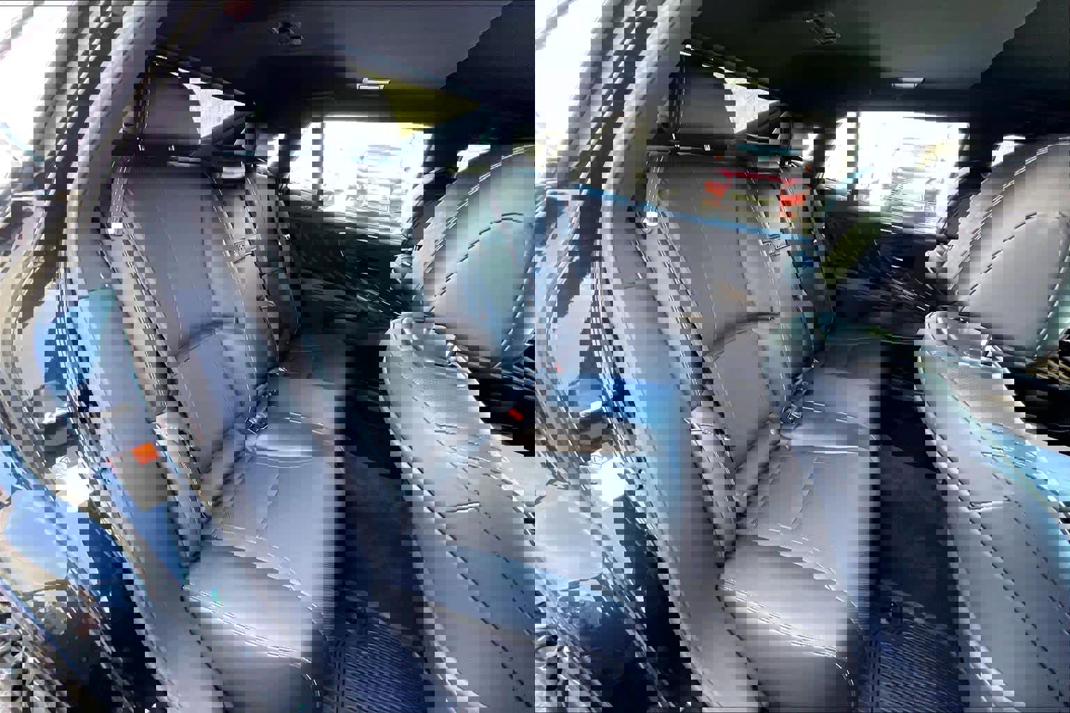 Used 2022 Lexus LS 500 w/ Accessory Package (Z1) image 18