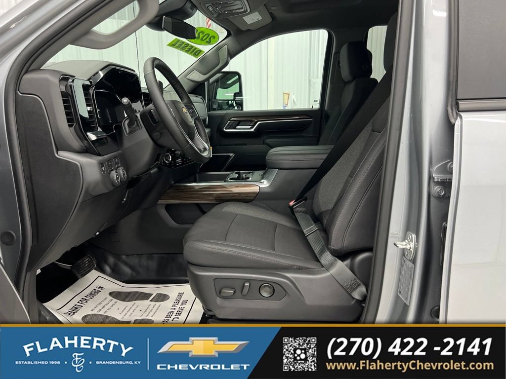 New 2026 Chevrolet Silverado 3500 LT w/ Convenience Package AWD/4WD image 9
