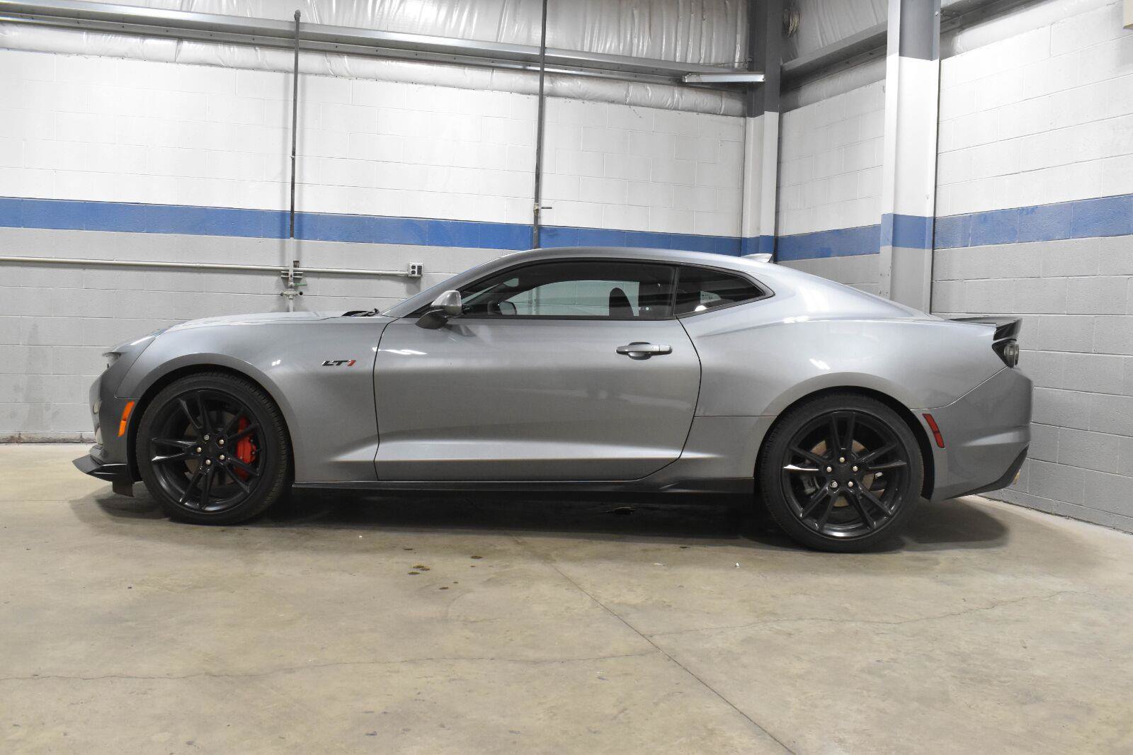Used 2021 Chevrolet Camaro LT RWD image 19