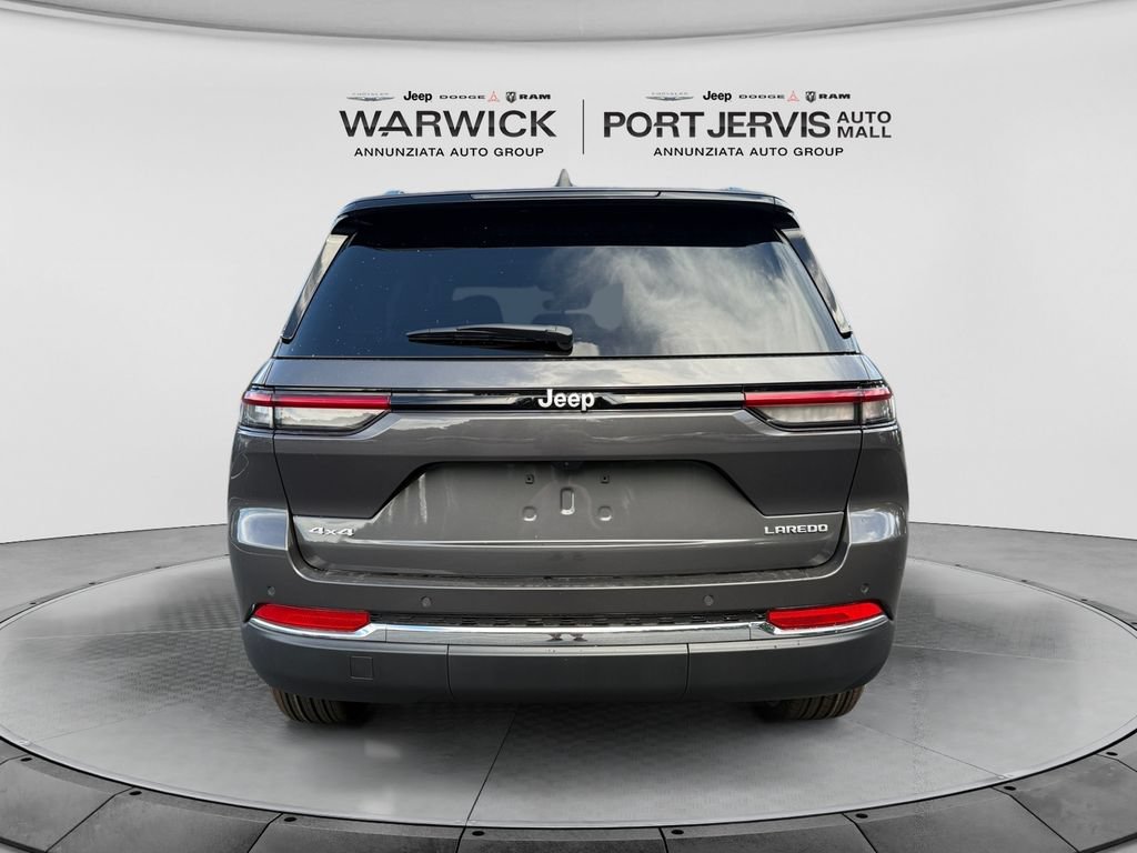 New 2026 Jeep Grand Cherokee Laredo X AWD/4WD image 4