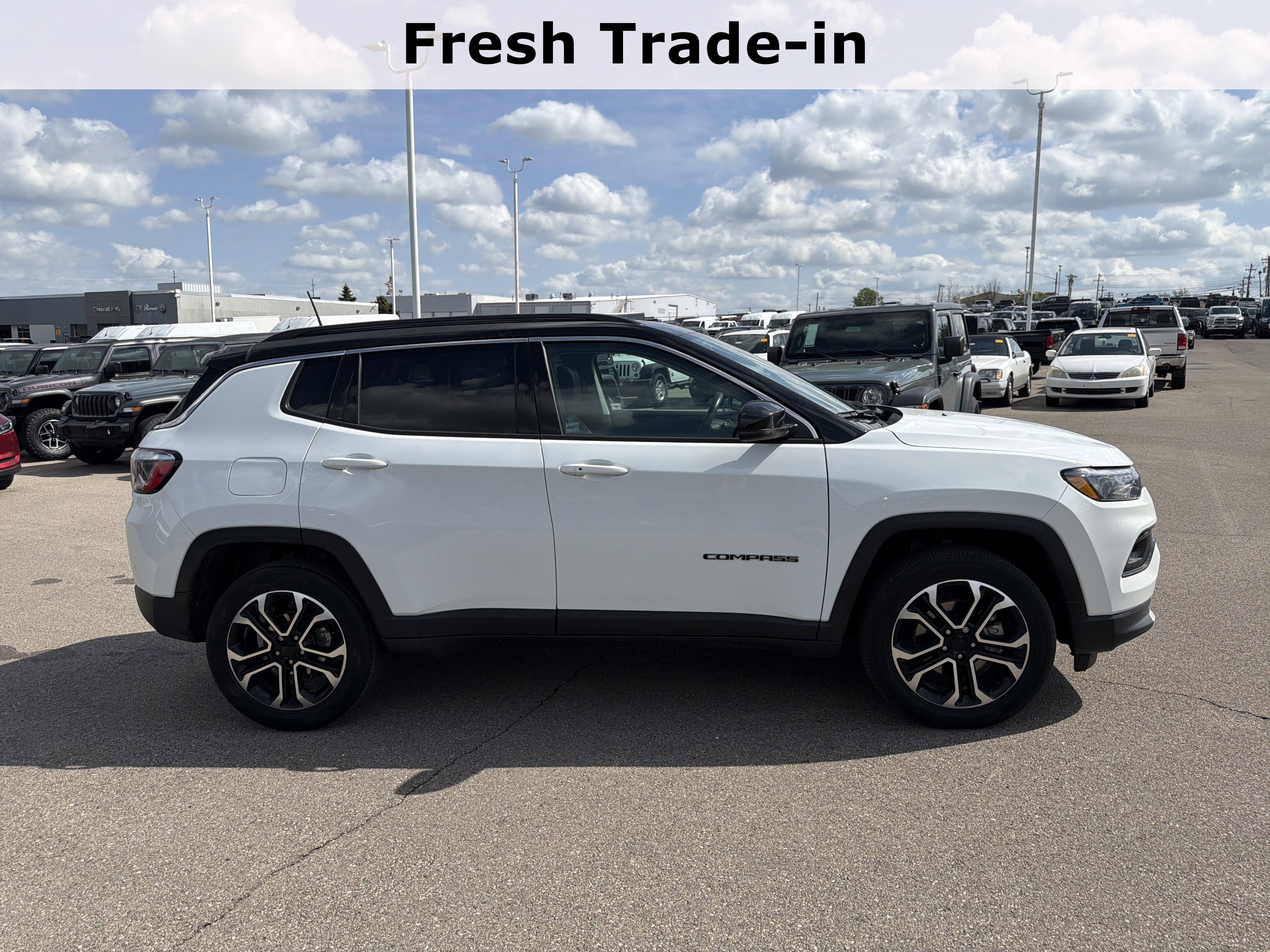Used 2022 Jeep Compass Limited w/ Sun and Sound Group image 13