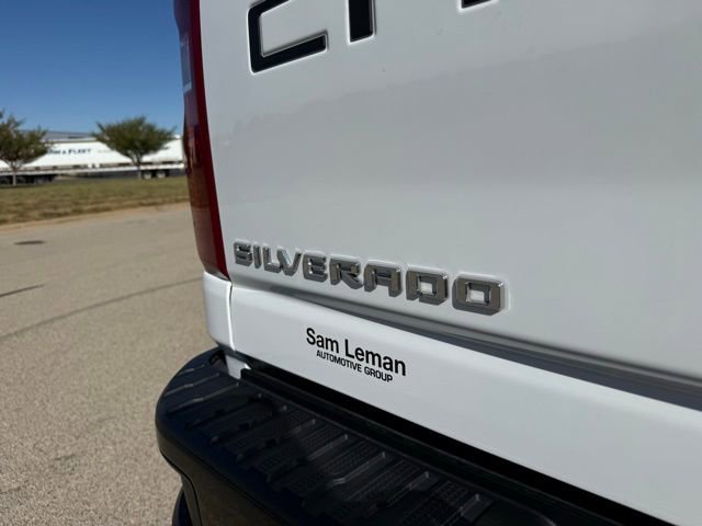 Used 2024 Chevrolet Silverado 2500 Custom w/ Custom Value Package image 20