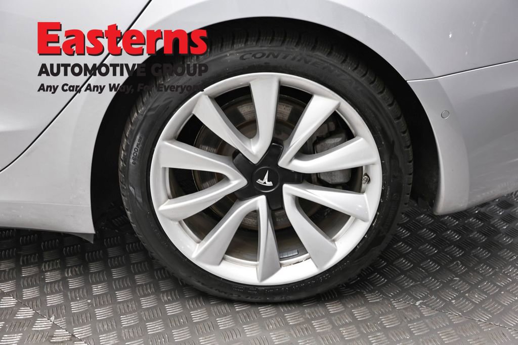 Used 2018 Tesla Model 3 Mid Range RWD image 8
