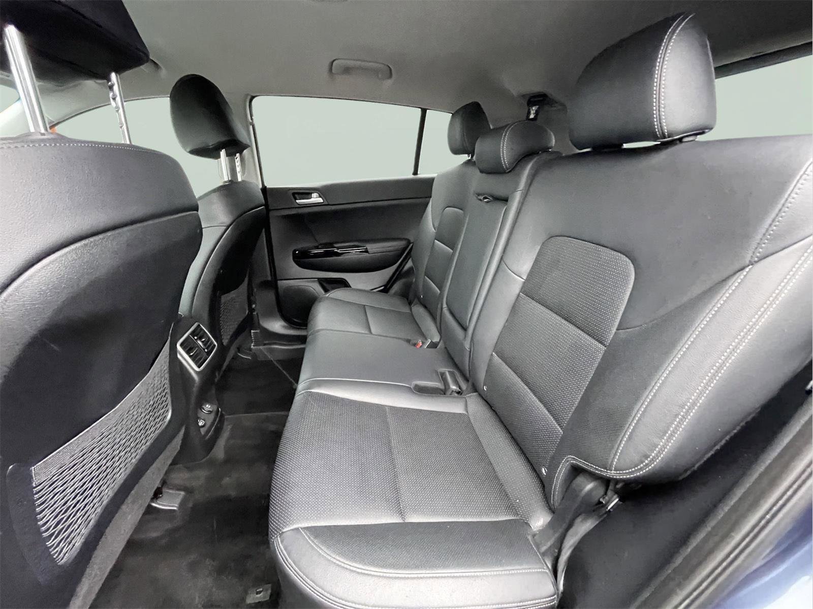 Used 2020 Kia Sportage EX AWD/4WD image 15