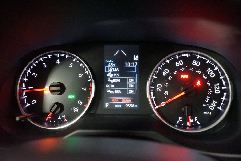 Certified 2022 Toyota RAV4 XLE w/ Convenience Package image 15