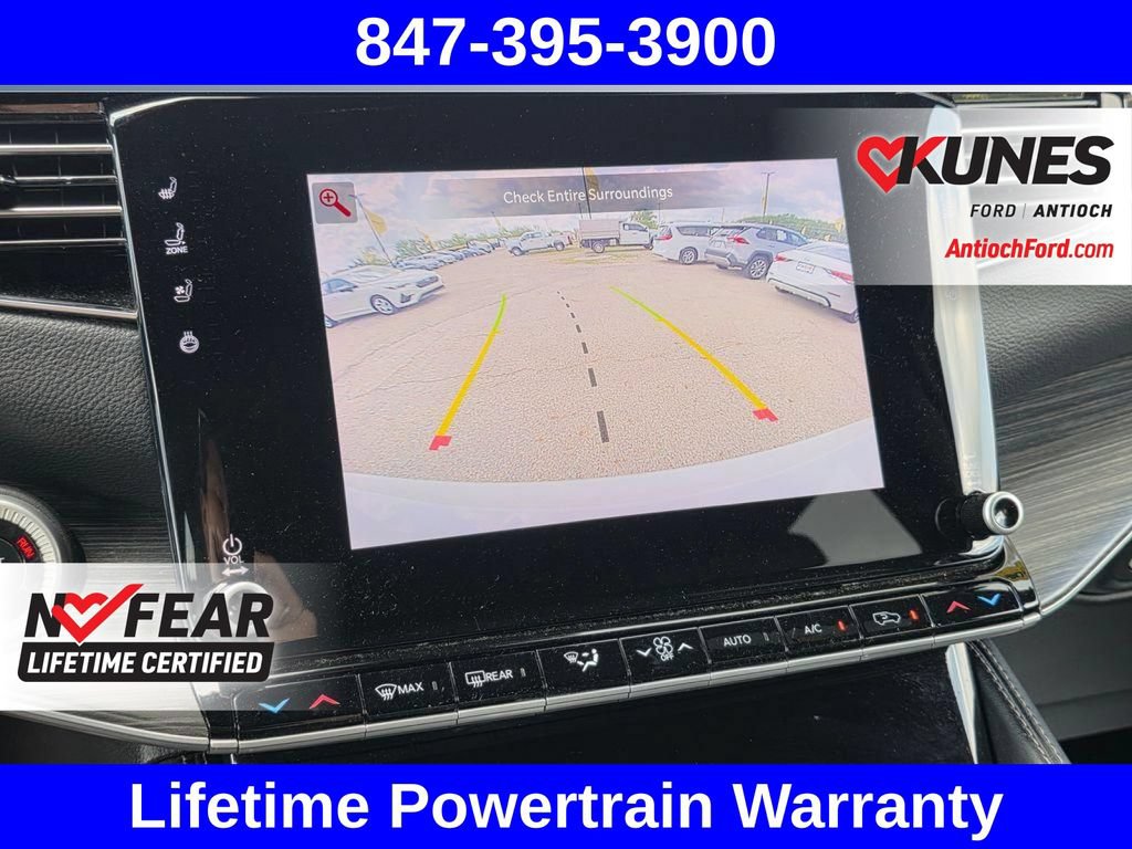 Used 2024 Jeep Wagoneer L Series II w/ Flexible Seating Group AWD/4WD image 58