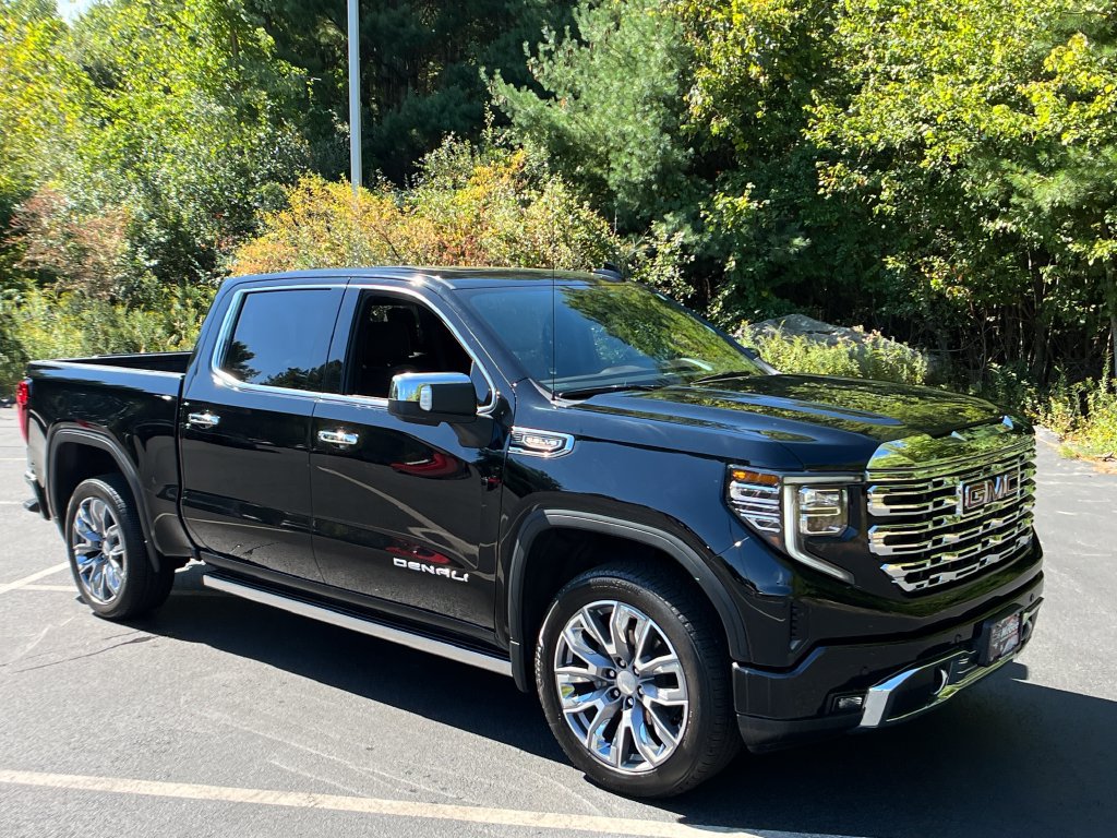 Used 2024 GMC Sierra 1500 Denali w/ Denali Reserve Package AWD/4WD image 7