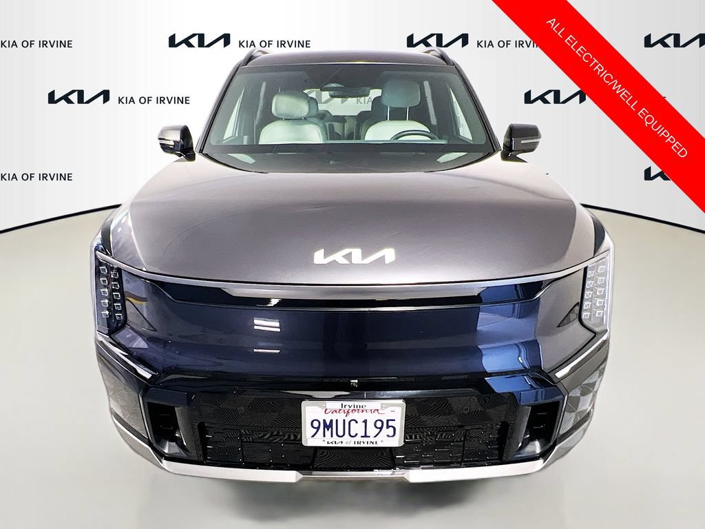 Certified 2024 Kia EV9 GT-Line AWD/4WD image 2