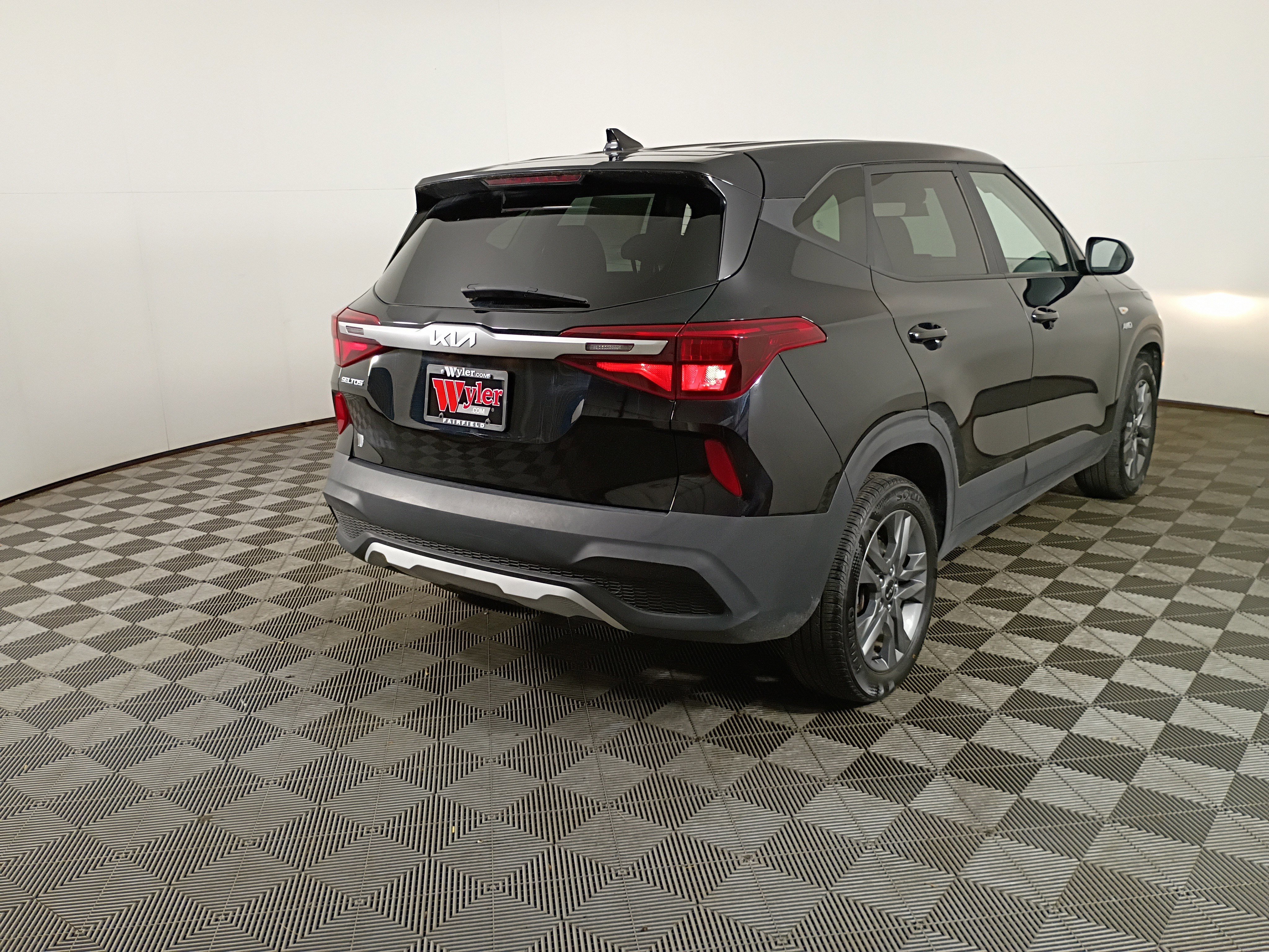 Certified 2023 Kia Seltos LX image 14