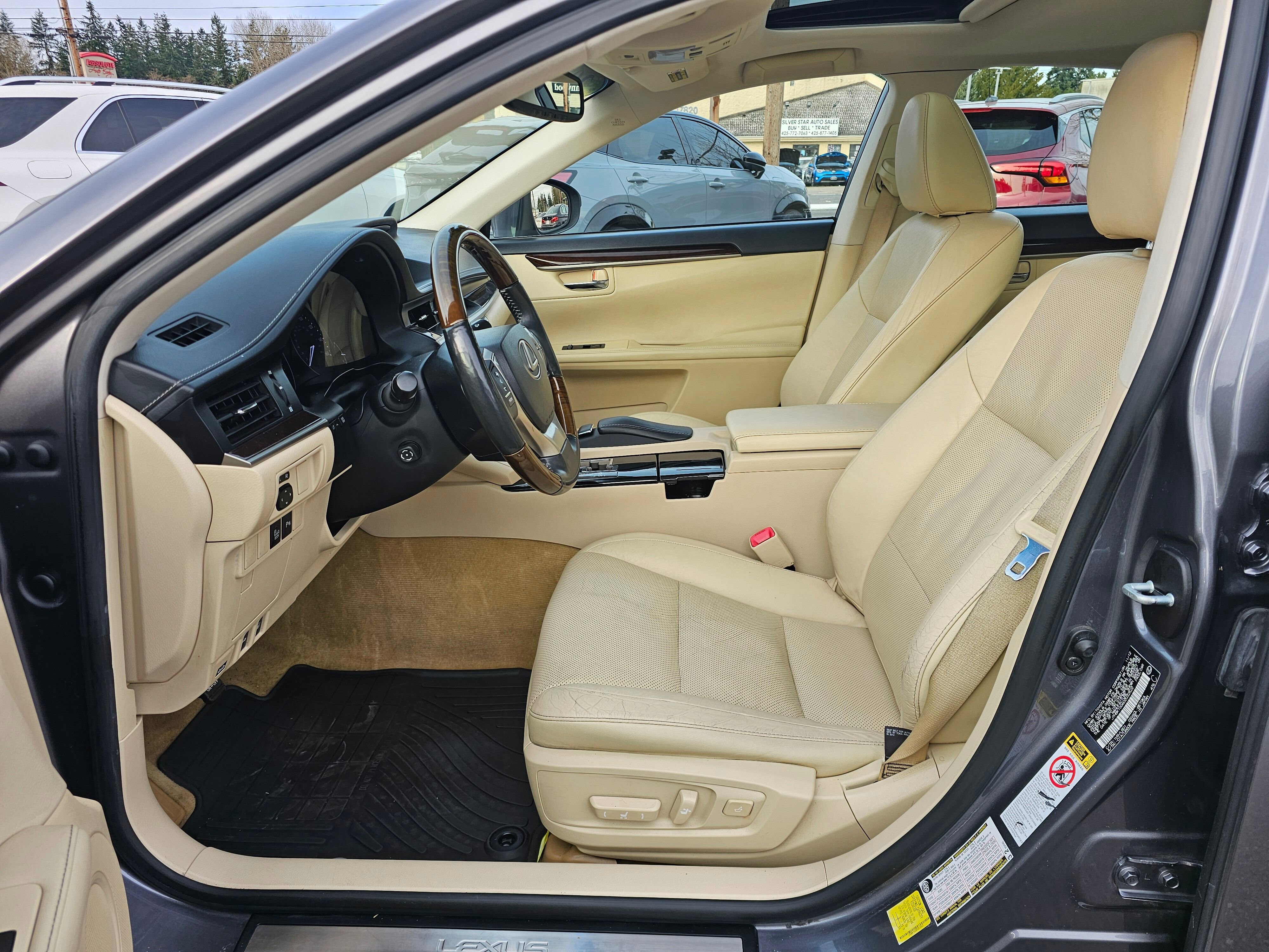 Used 2013 Lexus ES 350 4dr Sdn image 21