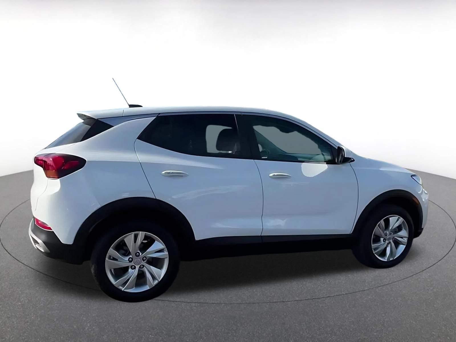 Used 2025 Buick Encore GX Preferred AWD/4WD image 15