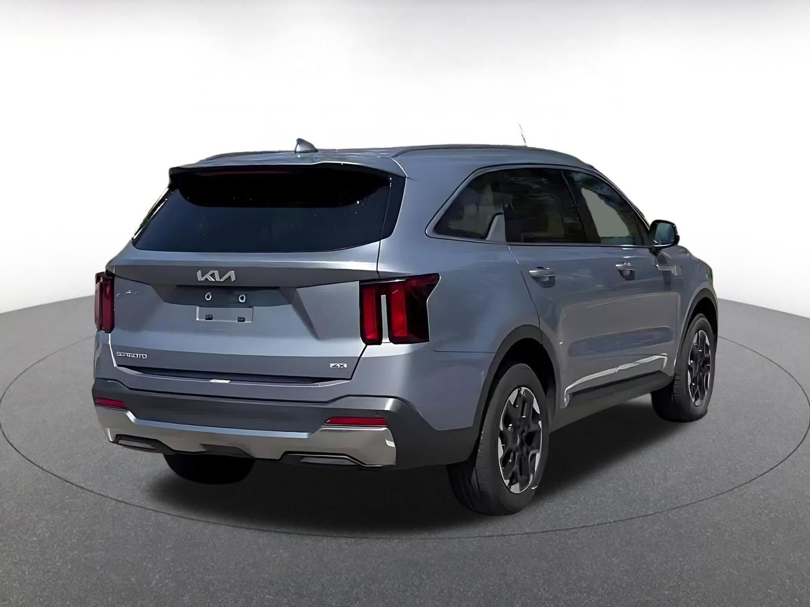 Used 2024 Kia Sorento S image 14