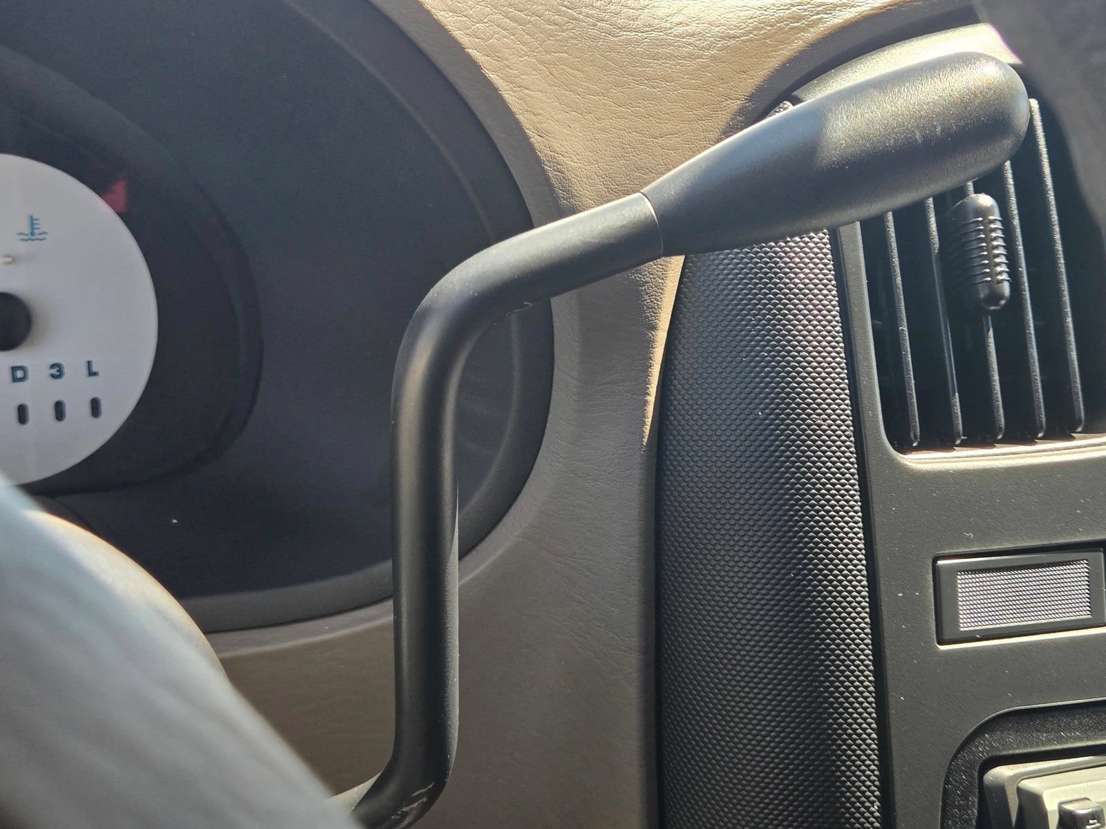 Used 2003 Dodge Caravan SE FWD image 22