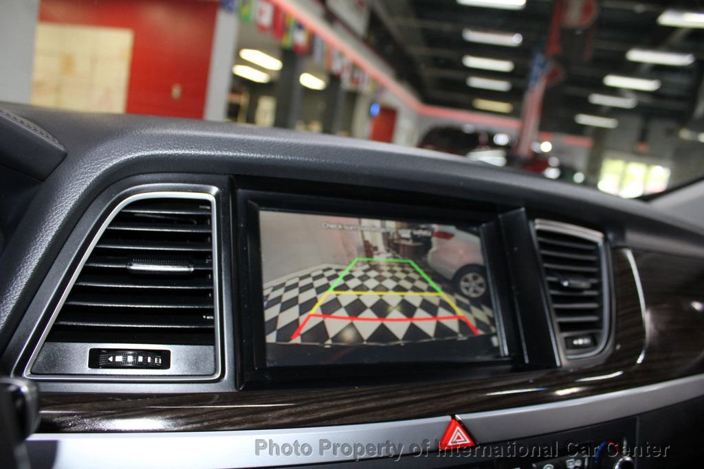 Used 2016 Hyundai Genesis 3.8 image 17