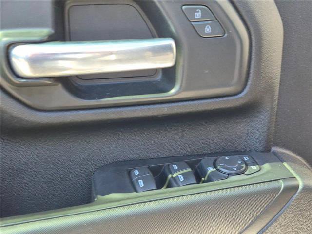 Used 2022 Chevrolet Silverado 2500 Custom w/ Custom Convenience Package AWD/4WD image 12