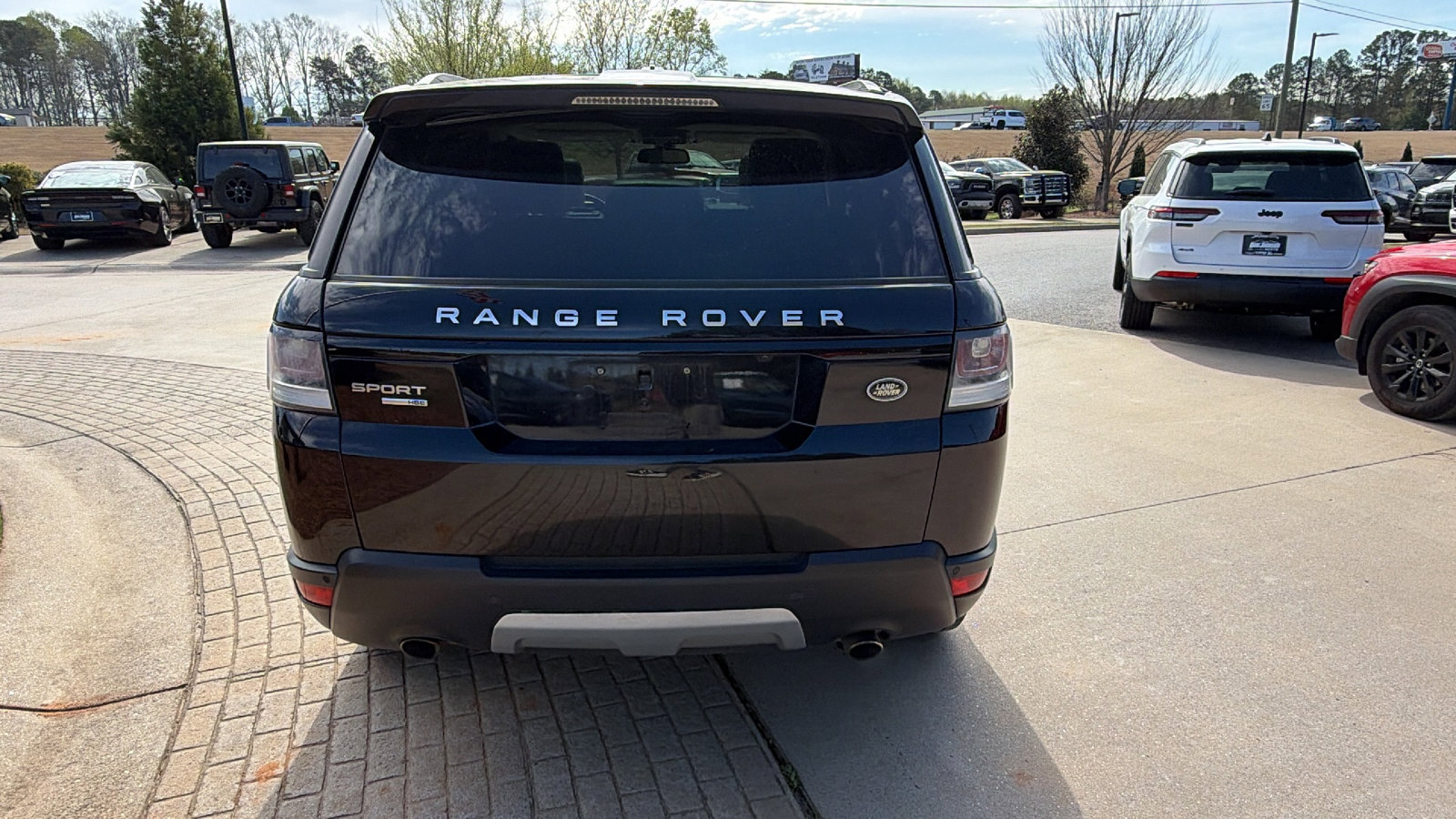 Used 2015 Land Rover Range Rover Sport HSE image 9