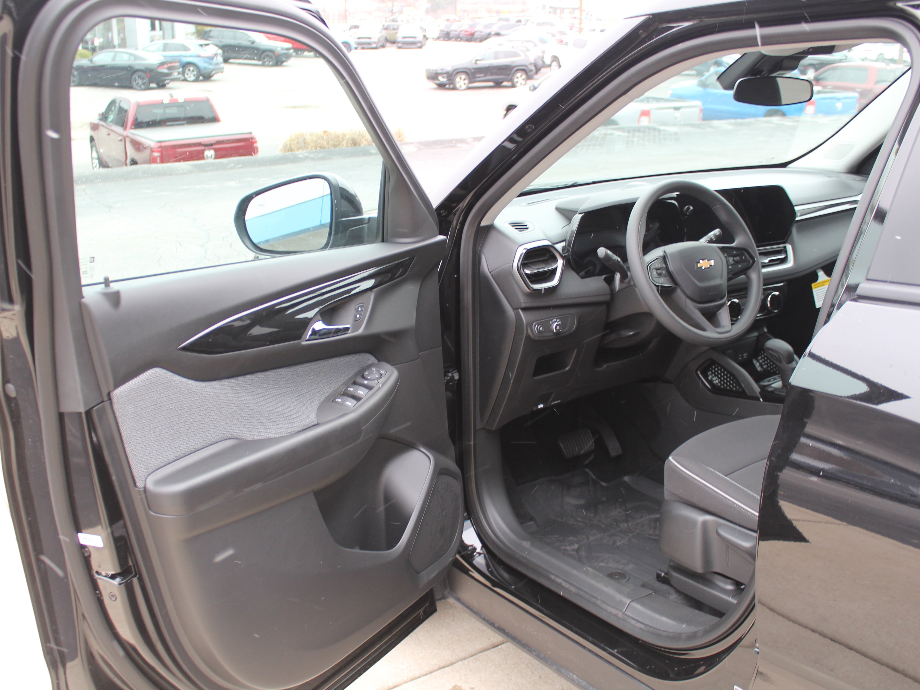 New 2026 Chevrolet TrailBlazer LT w/ Driver Confidence Package image 8