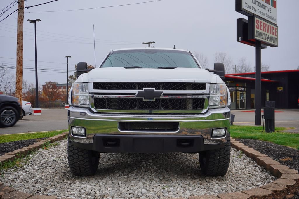 Used 2014 Chevrolet Silverado 2500 LTZ image 2