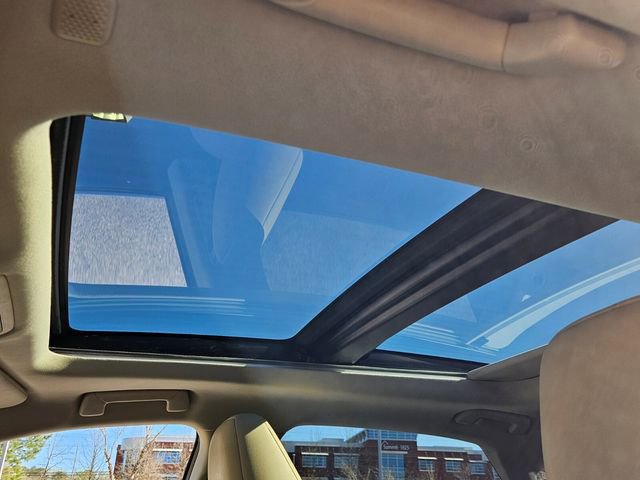 Used 2018 Lexus RX 450h AWD w/ Premium Package image 16