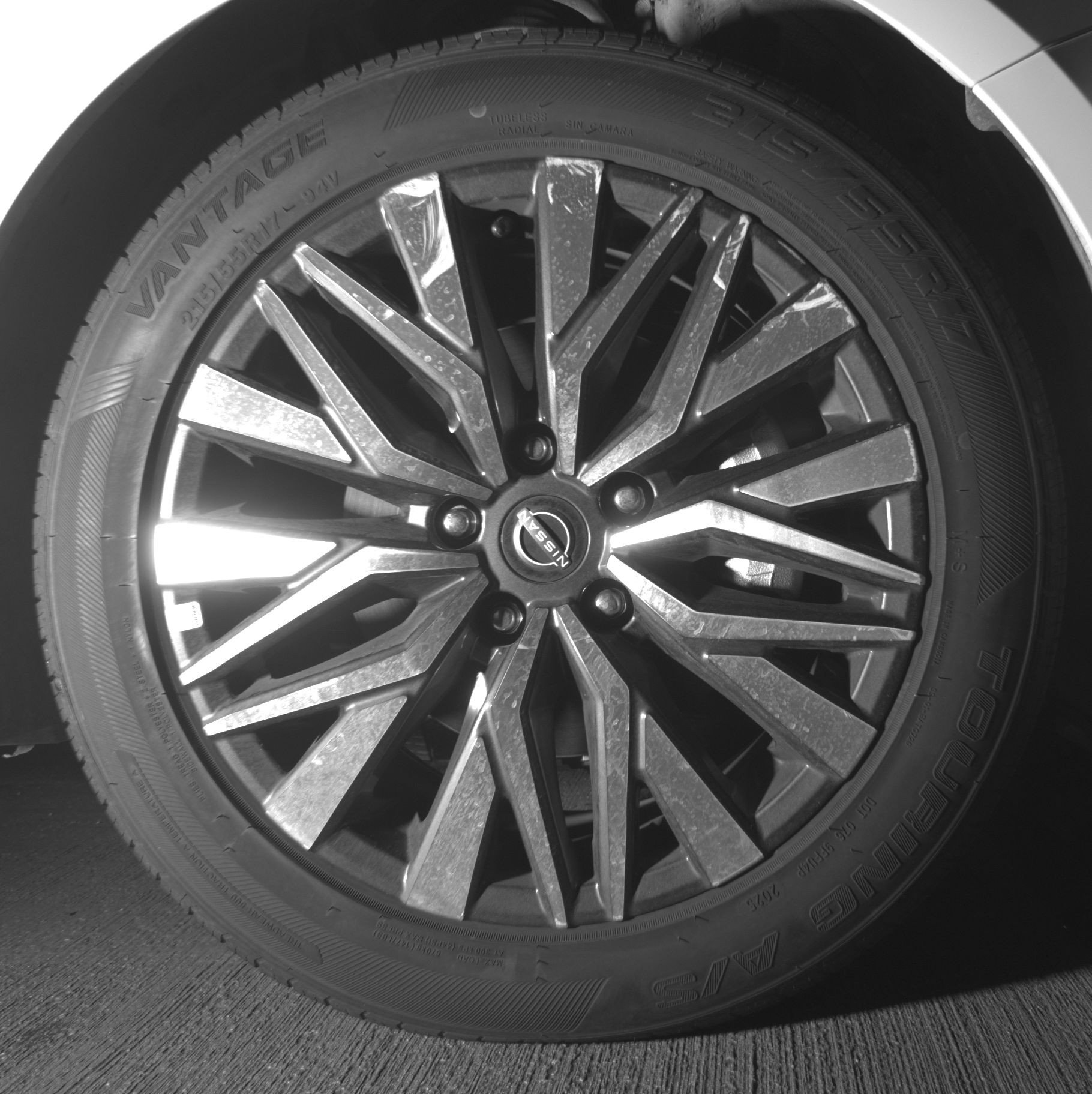 Used 2025 Nissan Altima 2.5 SV FWD image 13
