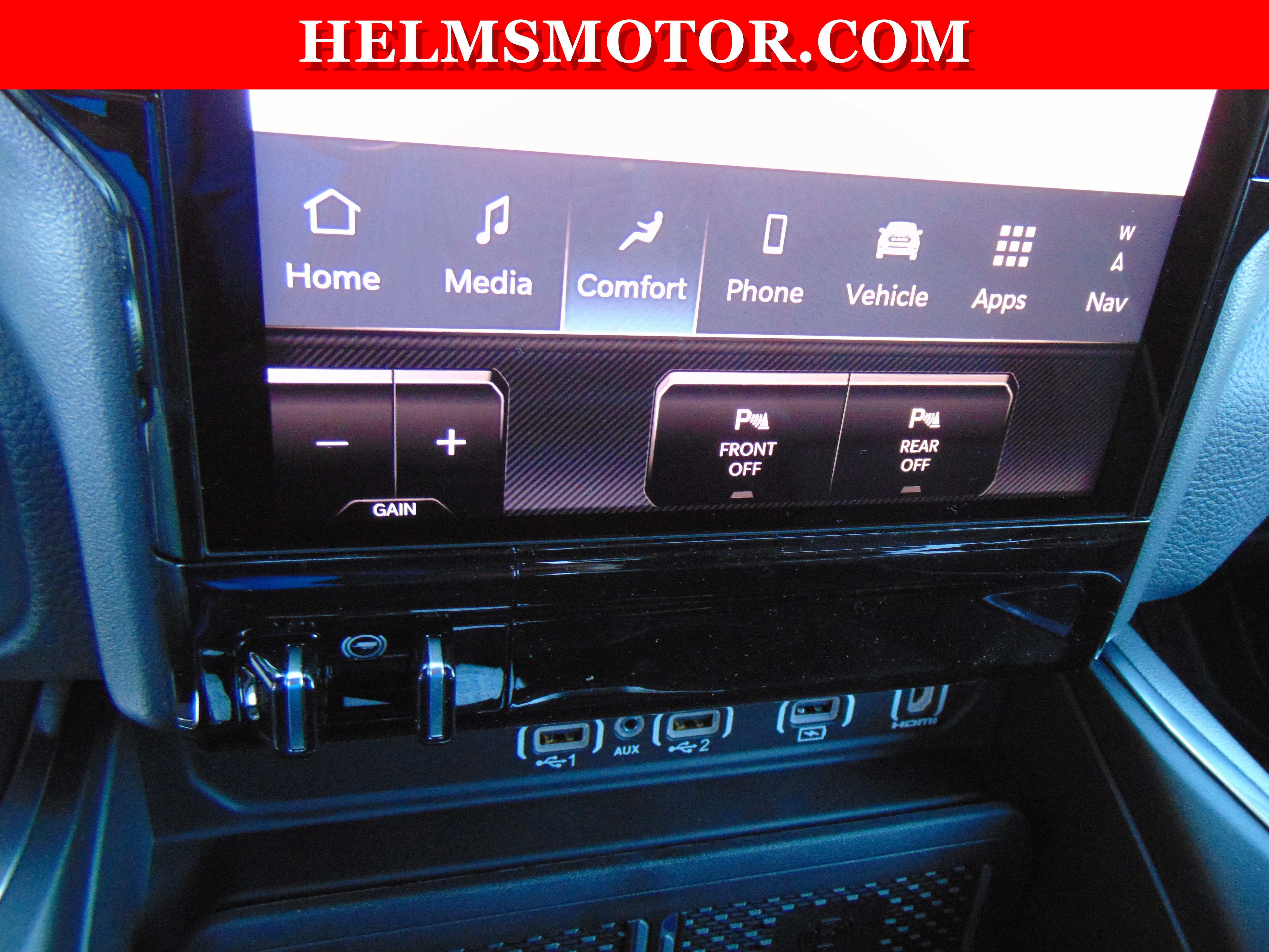 New 2026 RAM 1500 Laramie w/ Night Edition AWD/4WD image 35