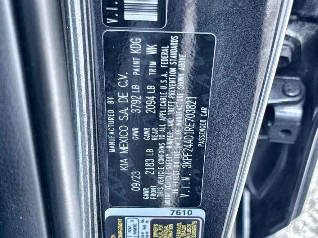 Used 2024 Kia Forte LXS FWD image 29