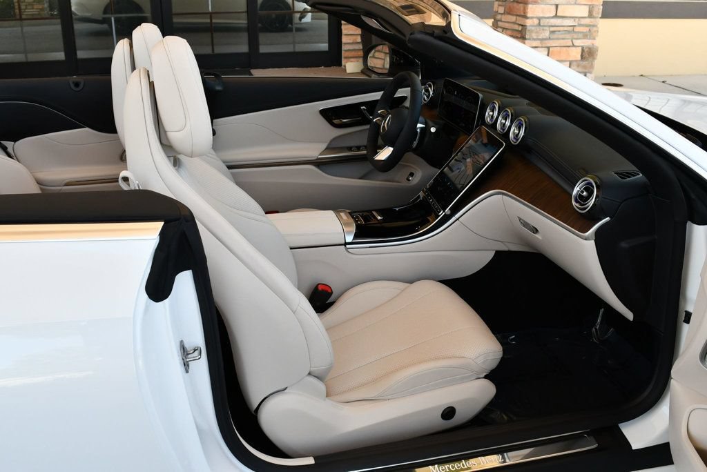 Used 2026 Mercedes-Benz CLE 450 4MATIC Cabriolet image 20