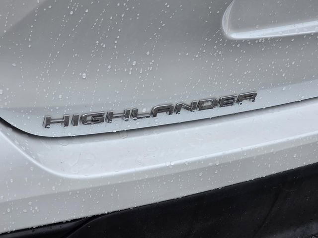 Used 2023 Toyota Highlander L FWD image 30