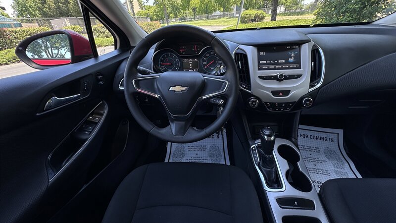 Used 2016 Chevrolet Cruze LS FWD image 12
