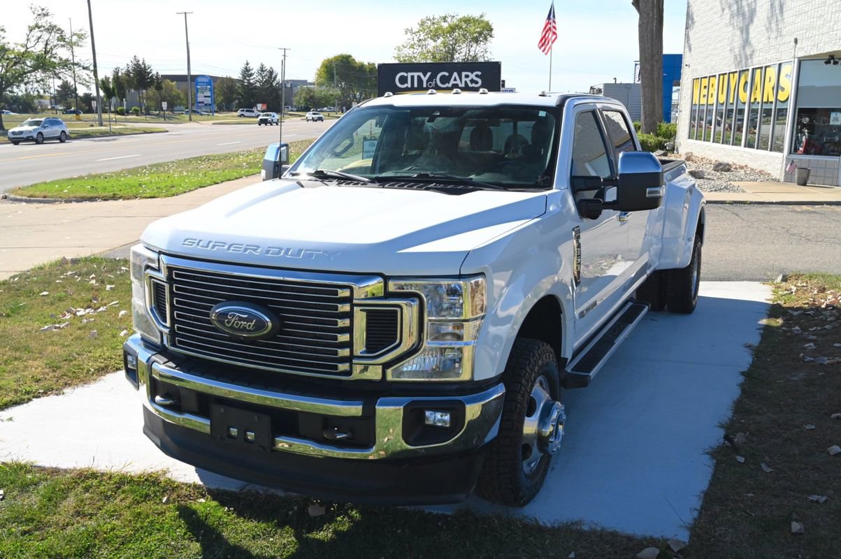 Used 2022 Ford F350 Lariat w/ Chrome Package image 1