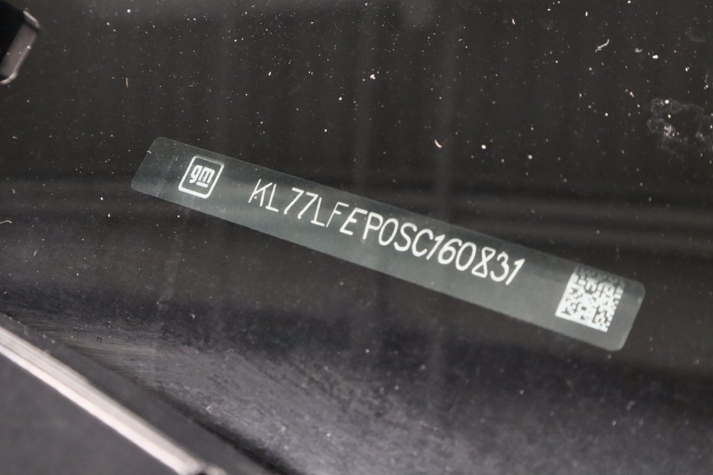 Used 2025 Chevrolet Trax LS FWD image 33