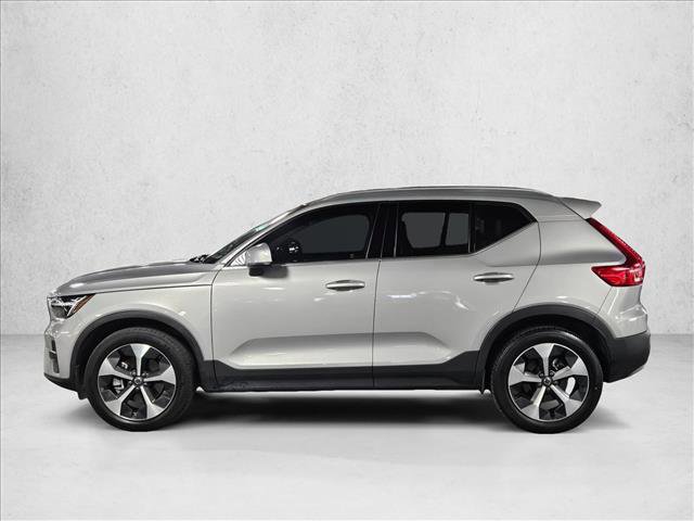 Used 2023 Volvo XC40 B5 Plus w/ Protection Package Premier image 9