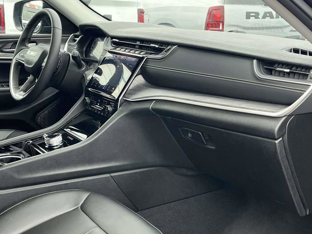 Used 2023 Jeep Grand Cherokee L Limited image 26