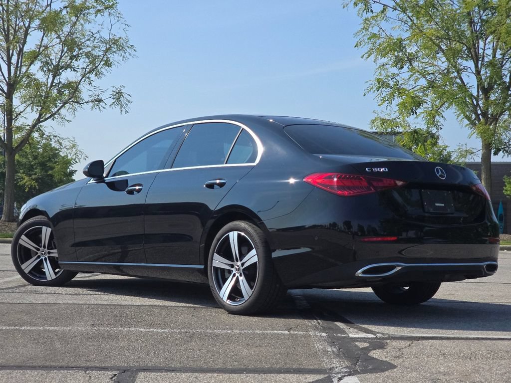 Used 2025 Mercedes-Benz C 300 4MATIC Sedan image 15