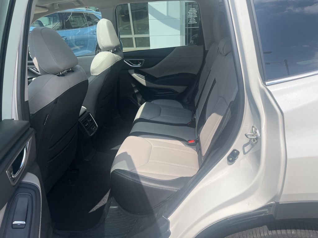 Used 2023 Subaru Forester Limited AWD/4WD image 16