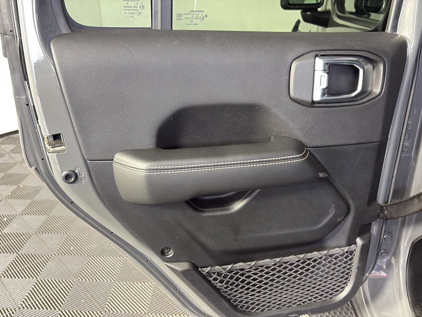 Used 2021 Jeep Gladiator Overland w/ Popular Equipment Package image 23