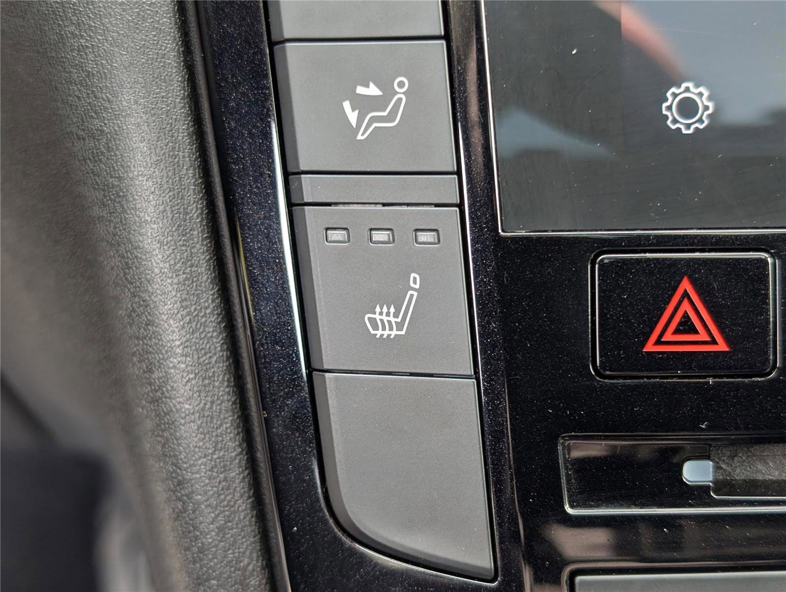 Used 2021 INFINITI QX50 Luxe image 27