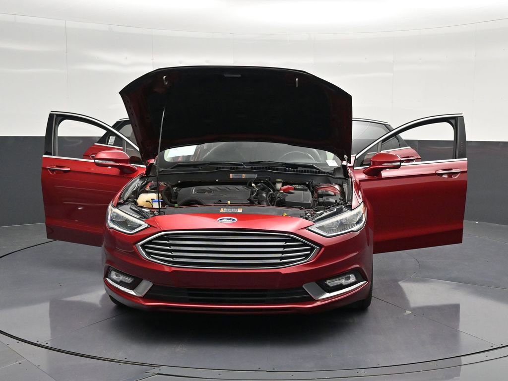 Used 2017 Ford Fusion SE w/ Fusion SE Technology Package FWD image 39