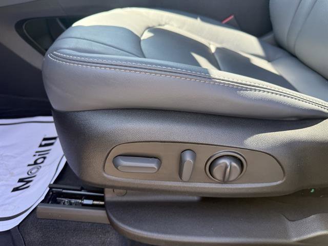 Used 2022 Buick Enclave Essence w/ Experience Buick Package image 33