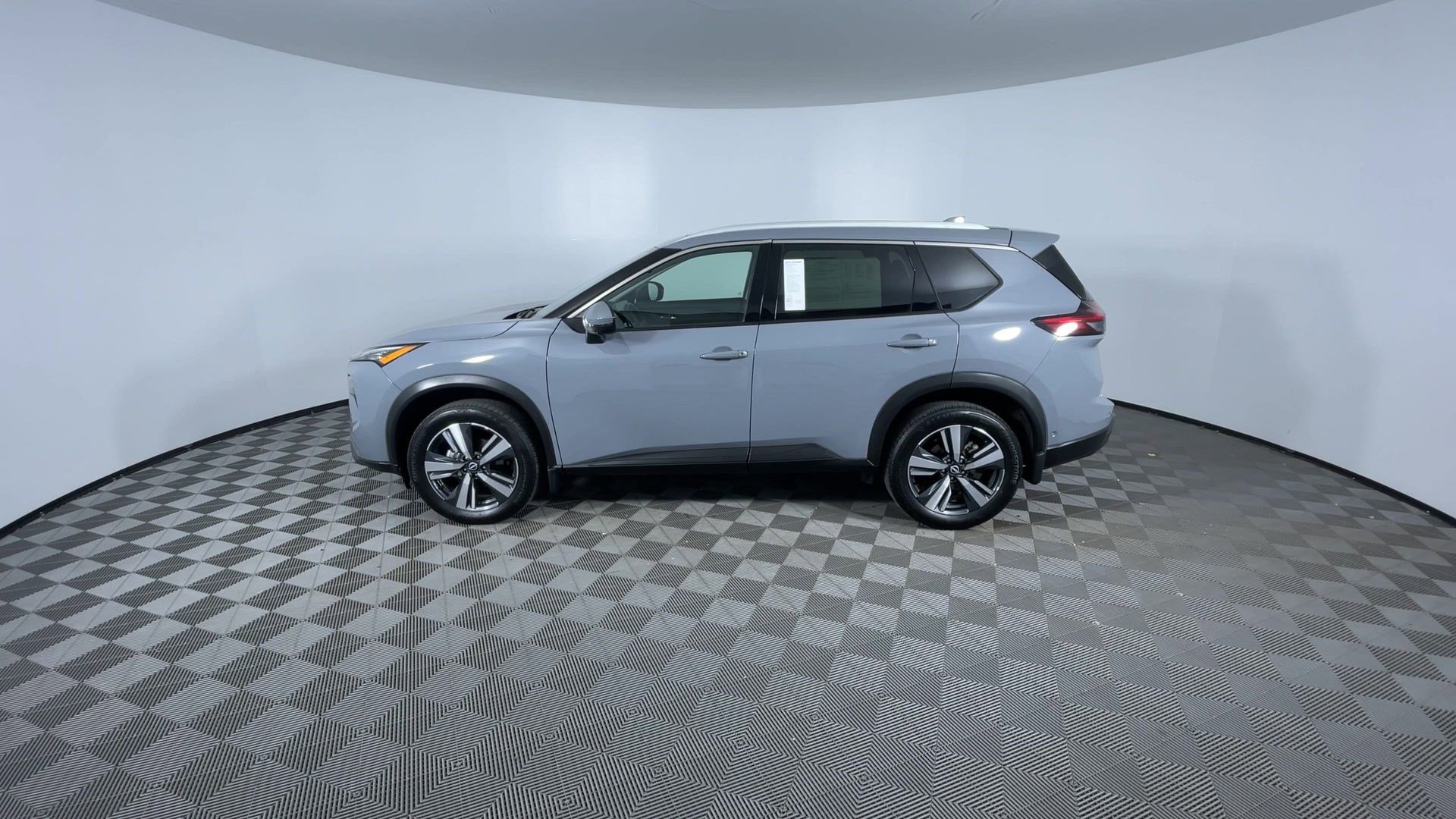 Certified 2024 Nissan Rogue SL w/ SL Premium Package image 6