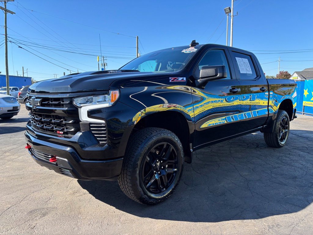 Used 2025 Chevrolet Silverado 1500 LT Trail Boss AWD/4WD image 8