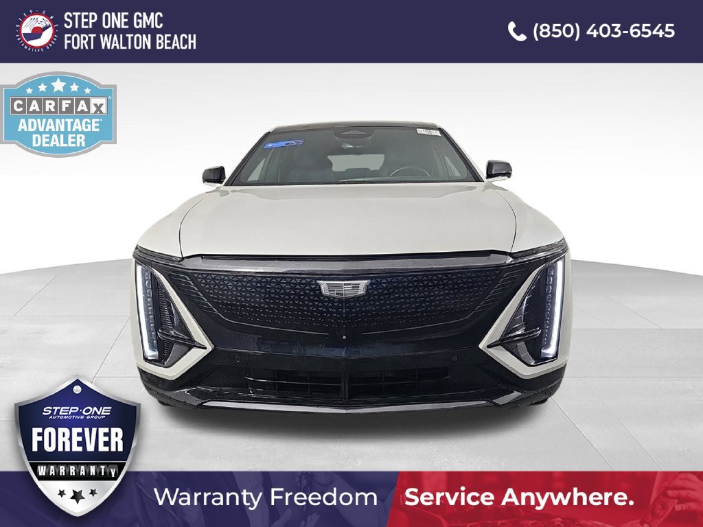 Used 2024 Cadillac Lyriq Sport RWD image 2