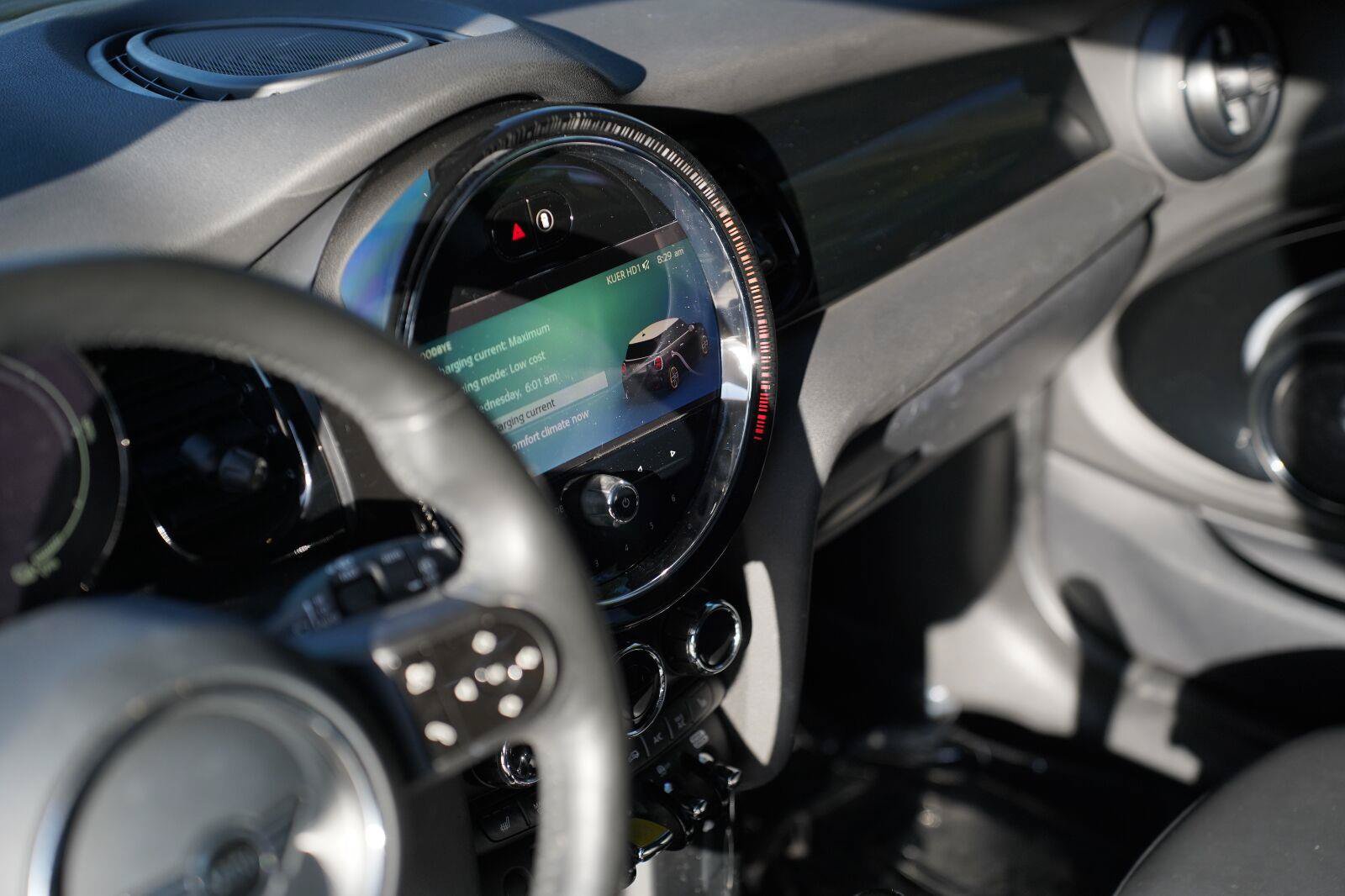 Used 2024 MINI Cooper SE FWD image 11
