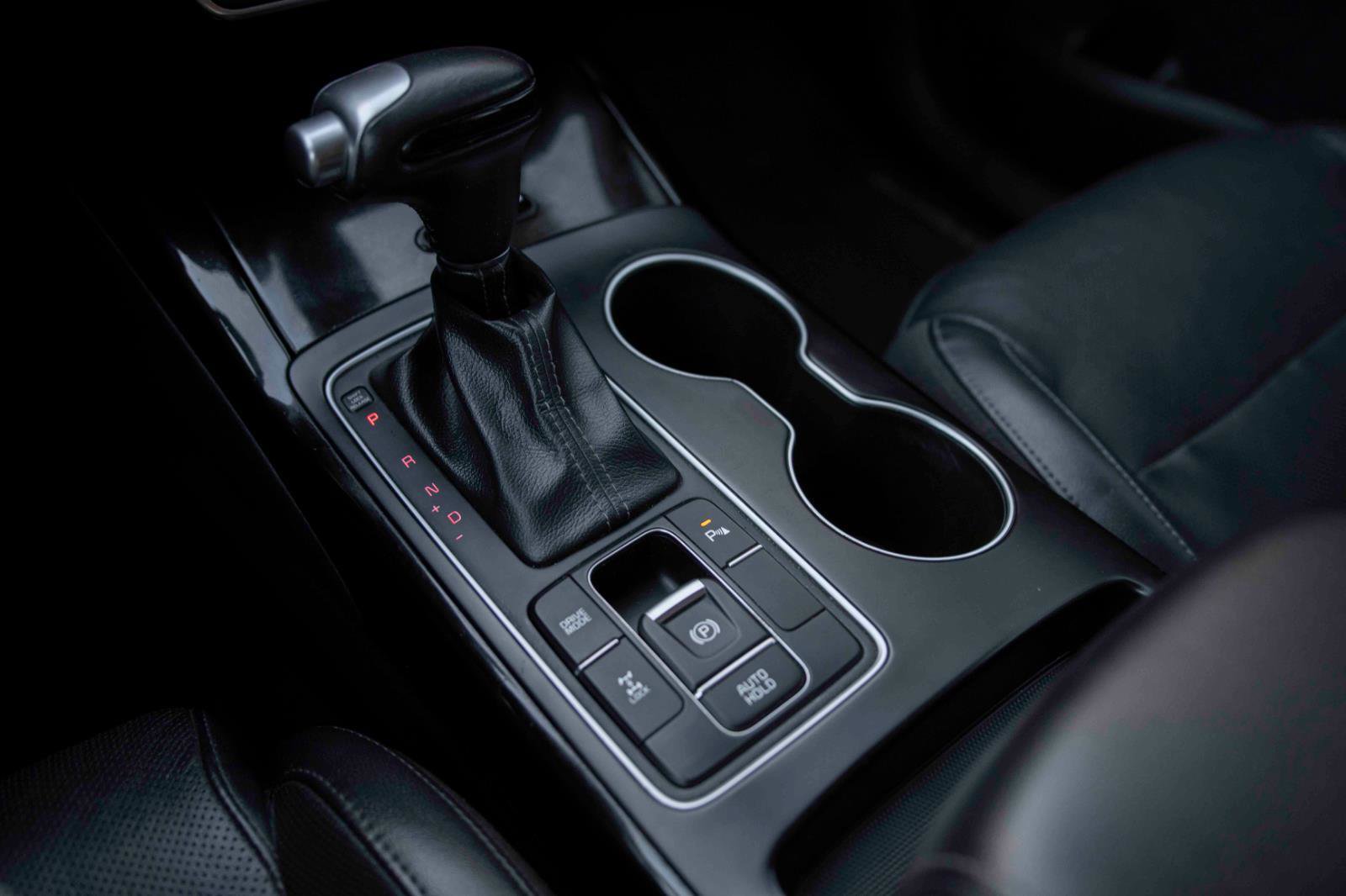 Used 2019 Kia Sorento SX image 10