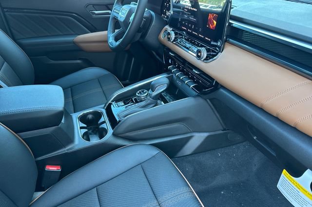 New 2026 GMC Canyon AT4 image 17