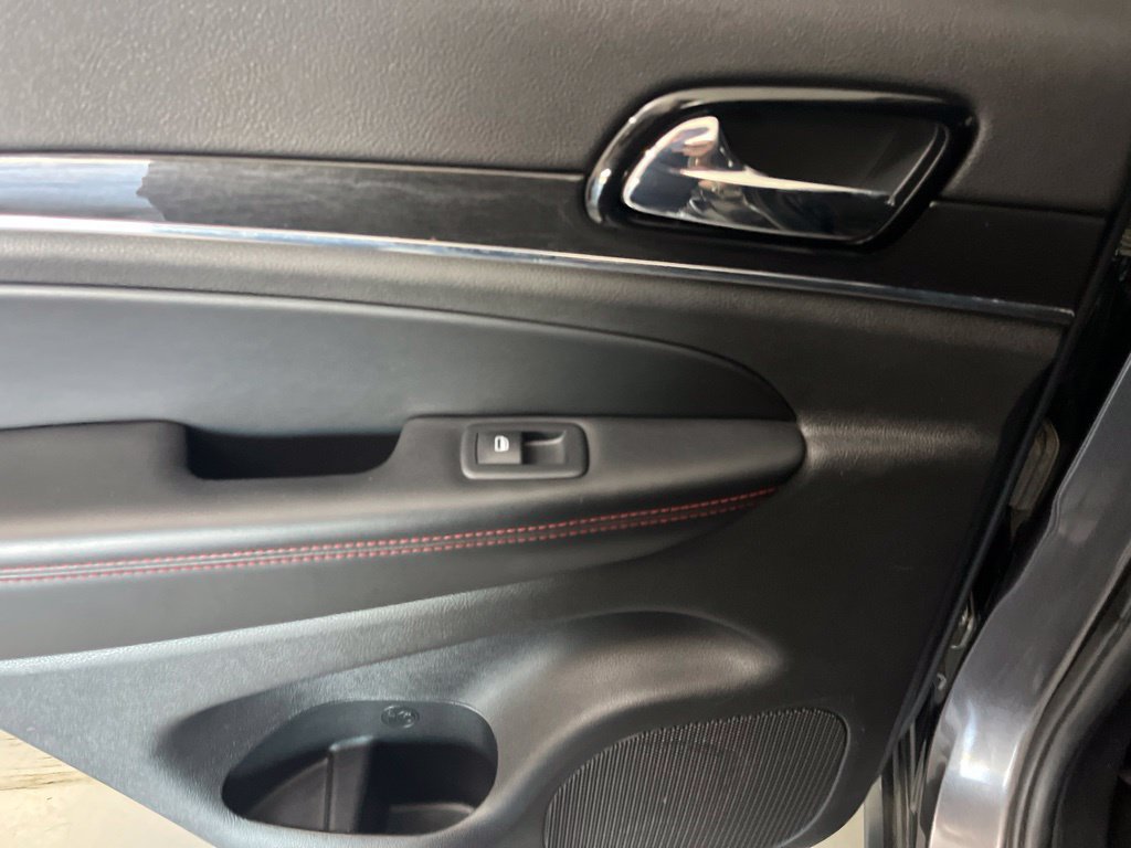 Used 2019 Jeep Grand Cherokee Trailhawk w/ Trailhawk Luxury Group AWD/4WD image 61