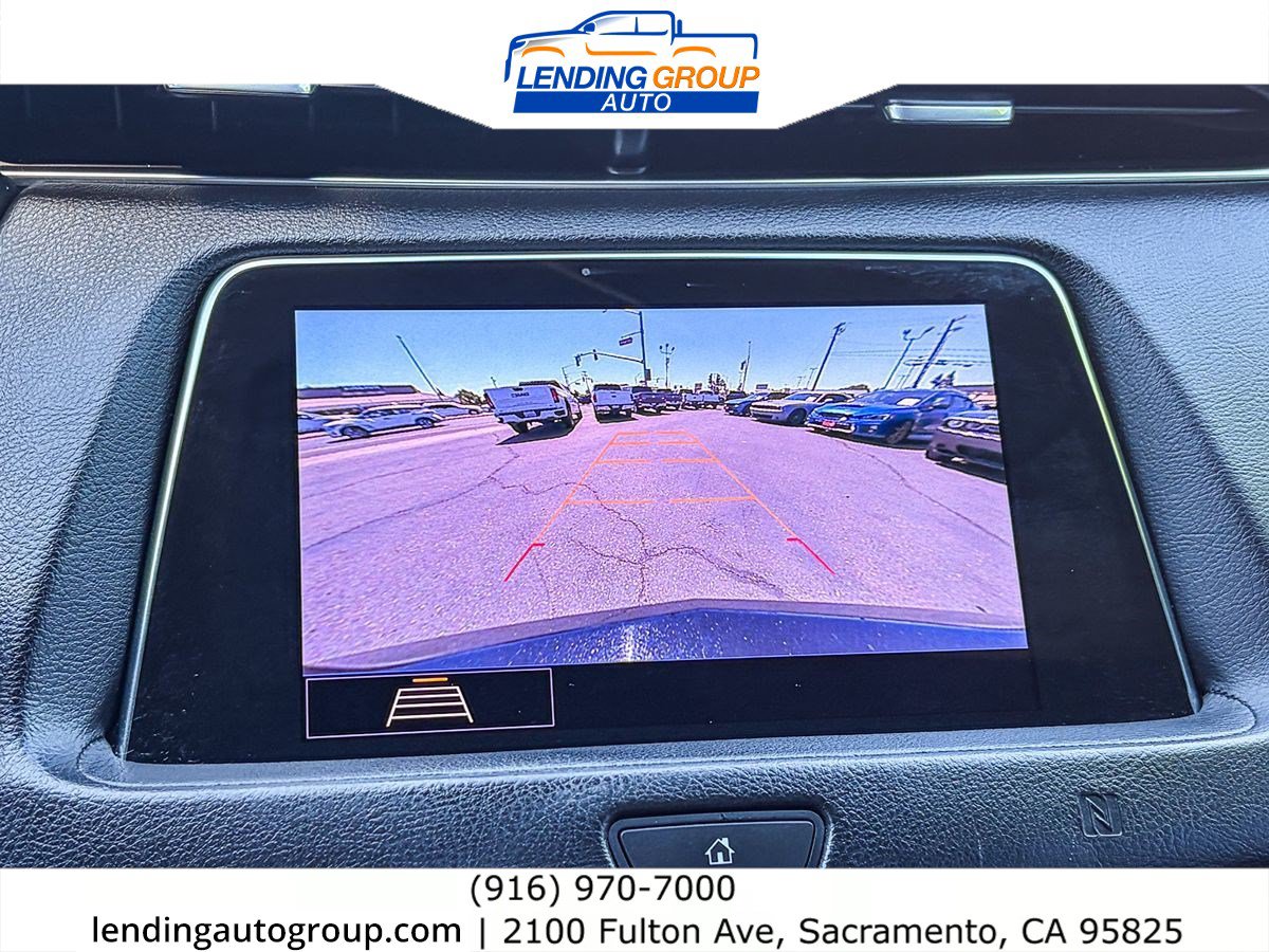 Used 2020 Cadillac XT4 Premium Luxury w/ Cold Weather Package FWD image 22