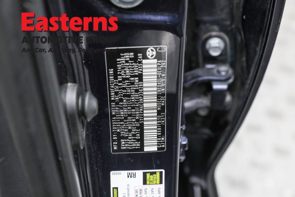 Used 2022 Toyota Corolla LE w/ Carpet Mat Package (TMS) image 33